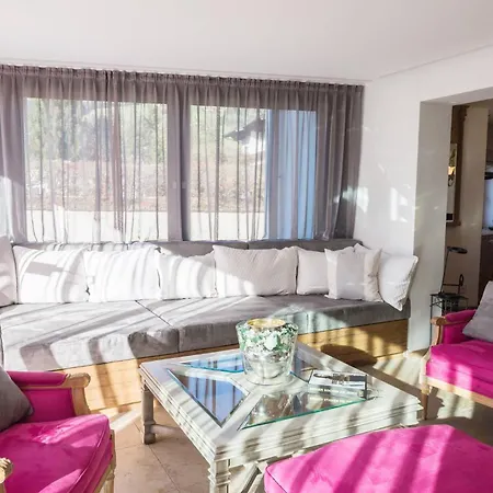 Trendguide By Alpine Host Helpers Apartment