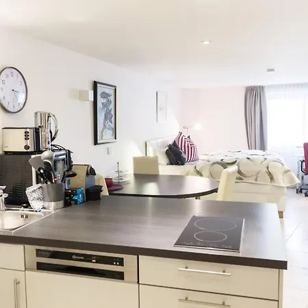 Trendguide By Alpine Host Helpers Lägenhet *