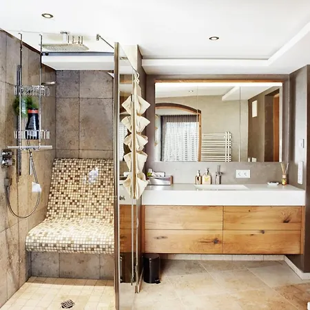 Trendguide By Alpine Host Helpers *